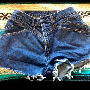 Rockies Shorts. Size 29